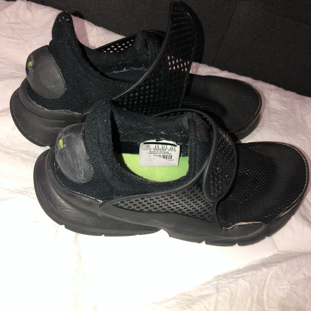 Youth Nike Sock Darts